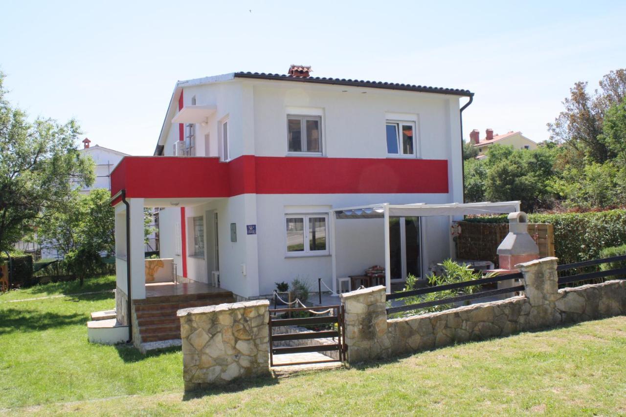 Holiday Home Radmila Premantura Exterior photo