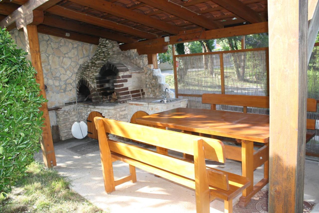 Holiday Home Radmila Premantura Exterior photo