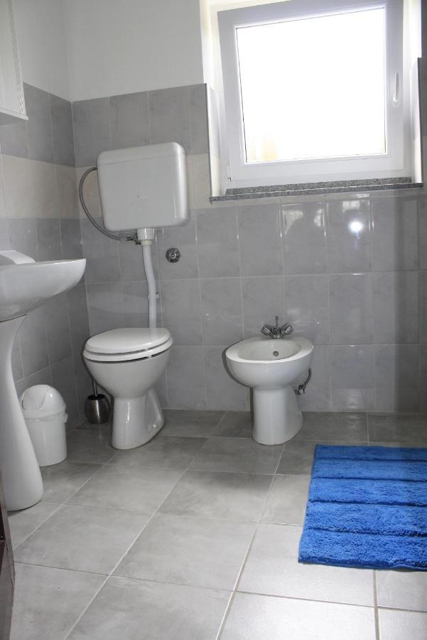 Holiday Home Radmila Premantura Exterior photo