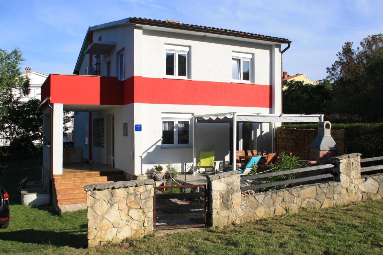 Holiday Home Radmila Premantura Exterior photo
